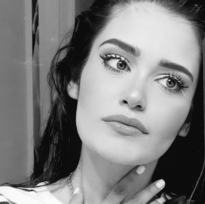 Meet your Posher, Yesireth